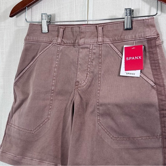 Spanx NWT Stretch Twill Shorts 6” Mauve Size XS - Picture 5 of 16